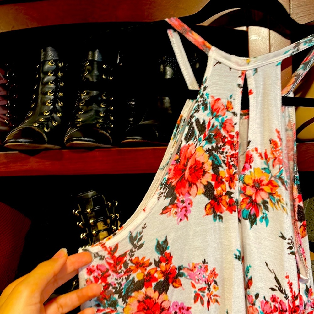 Mind Code. Size: small. Multi-colored flower halter - Picture 4 of 4